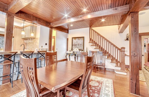 North Creek House | Deluxe, Four-Story Mountain Home with Fast WiFi and Central AC - Near the Slopes