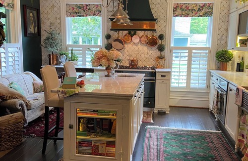 Lewisburg House | Designer Decorated Estate in Historic Downtown Lewisburg, West Virginia