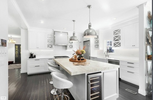 North Sea House | Designer Own Elegant Beachy Sag Harbor Home