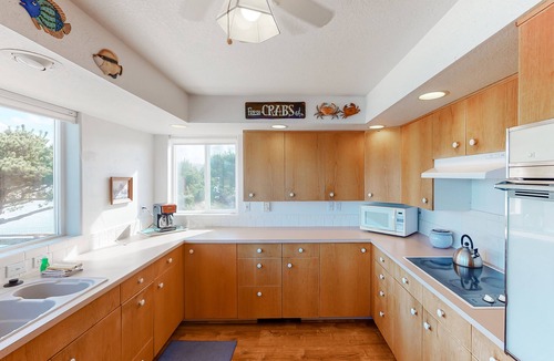 Bayshore House | Dog-Friendly Bayfront Home with Private Hot Tub, Water & Bridge Views, Free WiFi