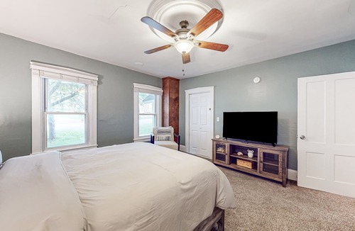 East Haven  Rutland County House | Dog-friendly duplex near Pico & Killington with firepit, back porch, streaming