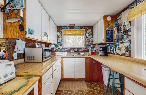 North Hero House | Dog-friendly, house & guest house on Lake Champlain, views, lakefront, bbq