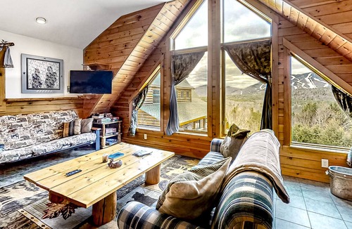 Sunday River Area Apartment | Dog-Friendly Studio w/ Mountain Views, Wood Stove, Fast WiFi, PetSafe Dog Fence