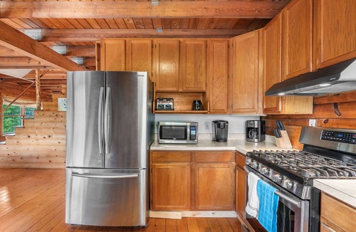Baker Ski Chalet | Dog Friendly with Fire Pit and Yard by the River