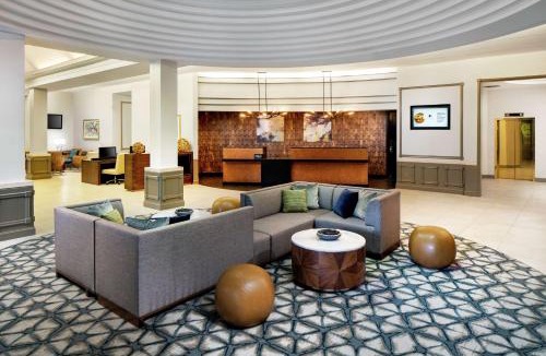 Nashua Hotel | DoubleTree by Hilton Nashua
