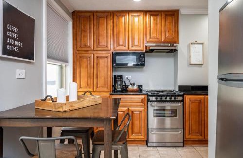 Downtown Atlanta House | Downtown! 24h Concierge! Private Balcony! 11K