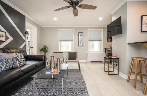 Downtown Atlanta House | Downtown! 24h Concierge! Private Balcony! 11K