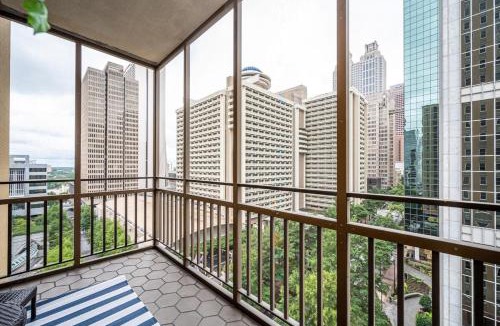 Downtown Atlanta House | Downtown! 24h Concierge! Private Balcony! 11K