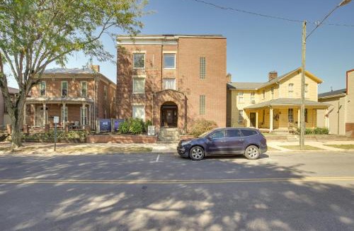 Lancaster Apartment | Downtown Condo about 23 Mi to Hocking Hills State Park