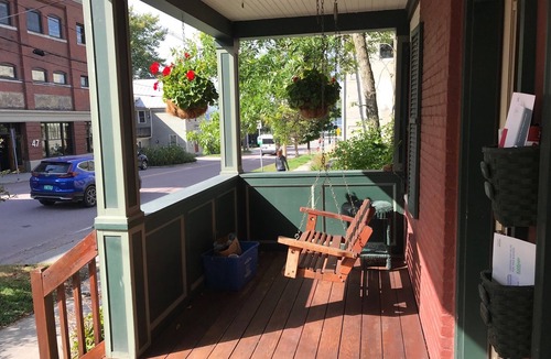 Burlington Apartment | Downtown duplex with yoga room, 1 block from Lake Champlain