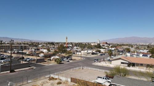 Downtown Las Vegas Apartment | Downtown, Walk to Downtown Free Parking