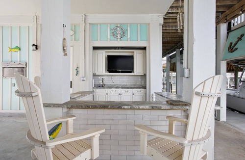 Jamaica Beach House | Dreams Float! - Expansive Decks, Pool, Elev, 2 Masters - Canal w Epic Views