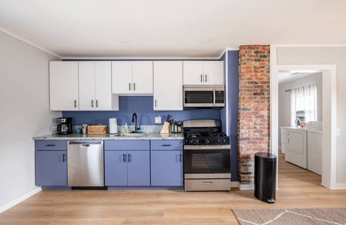 Ohio City House | Duck Island Getaway - Close to Downtown and West Side Market