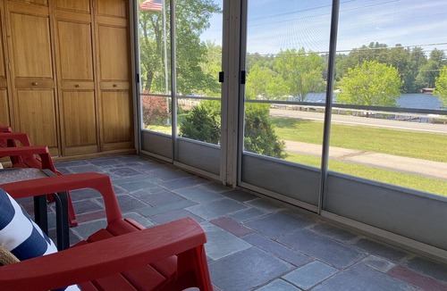 Lake George Apartment | Dunham's Lakeside Apartment