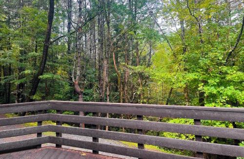 Quechee House | Dwight Road Getaway