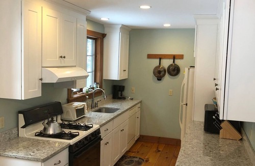 East Burke House | East Burke Cozy Cape Near biking trails & skiing, VAST trails; lvl 2 EV charger