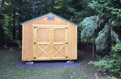 East Burke House | East Burke Cozy Cape Near biking trails & skiing, VAST trails; lvl 2 EV charger