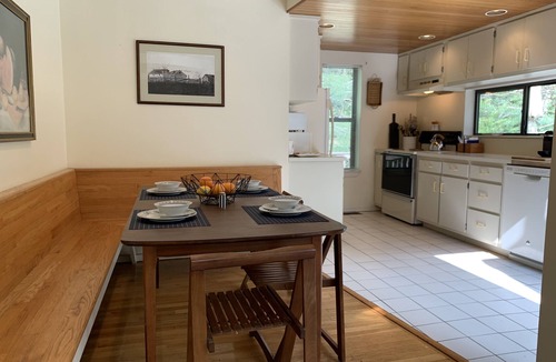 East Hampton House | East Hampton slice of heaven with heated pool and 3 minute drive to village.