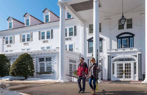 North Conway Condo | Eastern Slope Inn Studio Unit Sunday Check-In