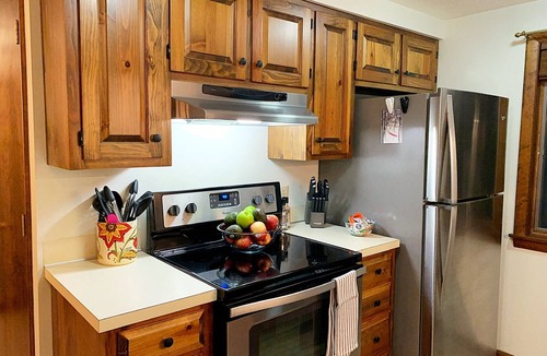 Grantham House | Eastman Lakeside Condo. Fabulous location! Use of 4 kayaks. Short walk to beach.