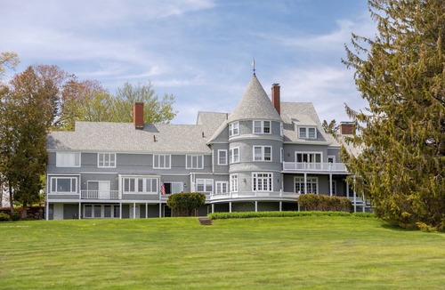 Glen Cove Condo | Eastward on the Ocean- oceanfront condo on scenic Penobscot Bay