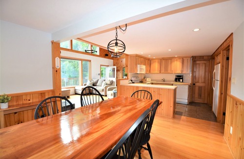 Montgomery Center Ski Chalet | Edelweiss! A Luxurious 5 Bed Ski Chalet 5 Mins to Jay Peak, Vermont