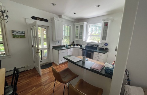 Portland House | Elegant and efficient Island home 4 miles from downtown Portland