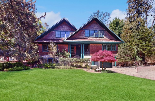 North Sea House | Elegant estate with beach access, pool, kayaks, & fireplace