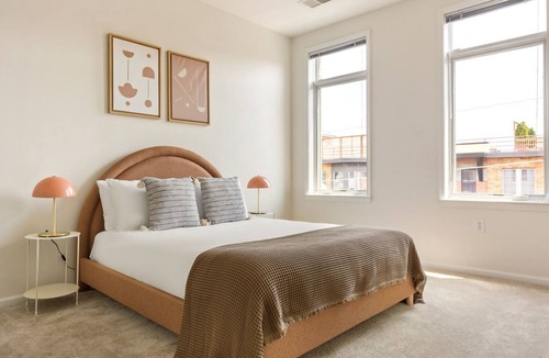 Hoboken Apartment | Elegant Hoboken 2BR w/ Gym & W/D, nr waterfront, by Blueground