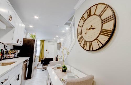 Canton Villa | Elegant Urban Retreat - Walk To Patterson Park