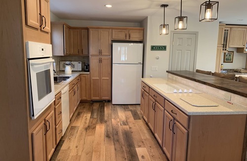 Center Ossipee House | Enjoy 4 Seasons at Ossipee Lake, King Pine & other NH Ski Resorts