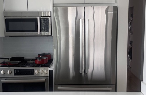 Hunters Point Apartment | Enjoy a stylish experience at this centrally-located place in LIC
