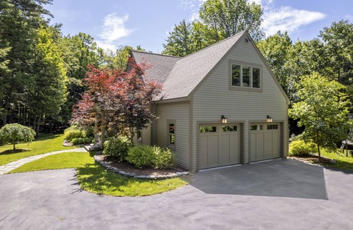 New London House | Enjoy an Evergreen Adventure; Relax in our Zen-like New Hampshire home