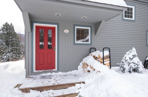 Manchester Center House | Enjoy each season's weather in historic Manchester. Plenty to do year round!
