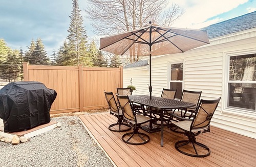 North Conway House | Entire Home N. Conway - Central Location, Saco, Skiing, Shopping