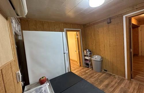 Sutton House | Entire house 2 bedrooms with washer&dryer,Main Street,Sutton,Street parking,wifi