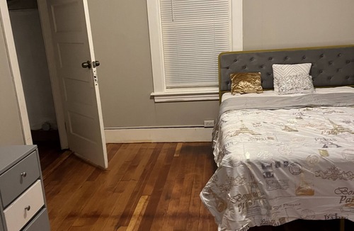 Leominster Apartment | Entire Rental unit 5 bed 1.5 bath