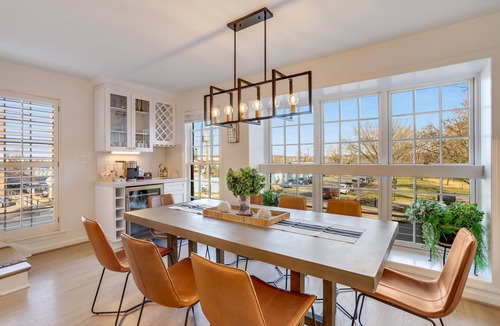 Old Town Alexandria House | Entire Riverside and Parkside Home in the Heart of Old Town, with Parking!