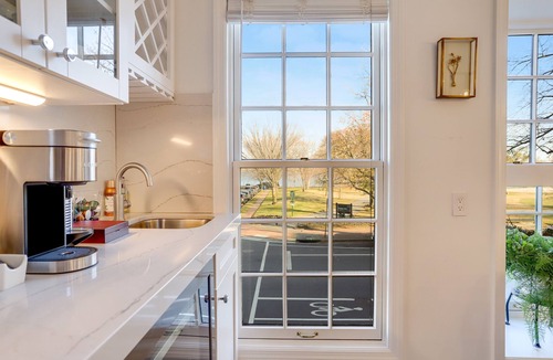Old Town Alexandria House | Entire Riverside and Parkside Home in the Heart of Old Town, with Parking!