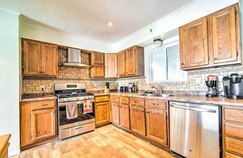 Erie House | 'Eriesistable Place' ~ 4 Mi to Downtown!