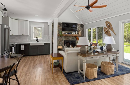 Warren Cabin | Escape to the Mountains: Vermont Cabin near Sugarbush Resort