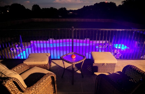 Prairie View House | Exquisite 7-bedroom chateau with EVERYTHING you need for a luxury getaway