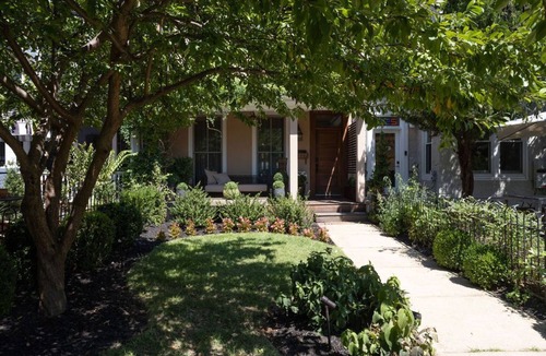 Logan Circle House | Exquisite Row house w/parking downtown, Logan circle