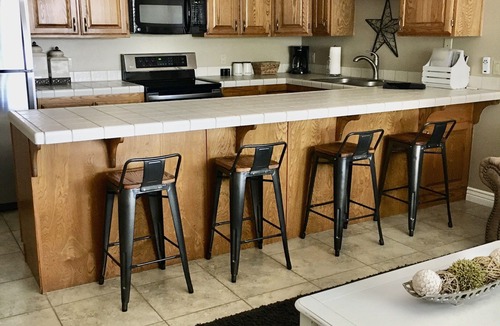 St. George Condo | Extra large one bedroom with access to the Las palmas Resort pools.