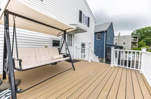Medford Apartment | Extremely Spacious Home 10 Mins to The Encore
