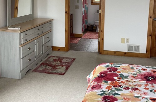 Newport House | Fabulous space for a gathering to ski, snowmobile or just have fun.