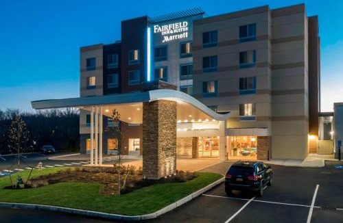 Marlborough Hotel | Fairfield Inn & Suites by Marriott Boston Marlborough/Apex Center