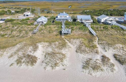 Caswell Beach House | Fairwinds by Oak Island Accommodations