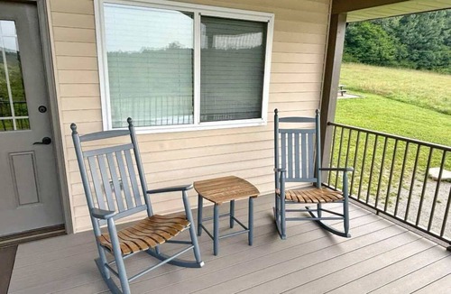 Whitney Point Cottage | Family friendly cottage, covered deck, close to lake to fish, swim, and boat