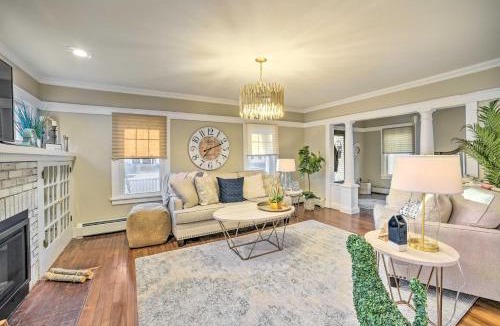 Glens Falls House | Family-Friendly Glens Falls Home with Sun Porch